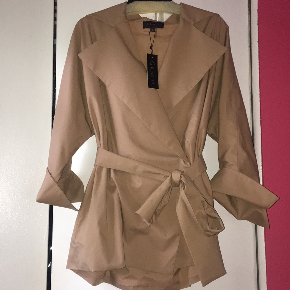 Gracia Short Trench Coat